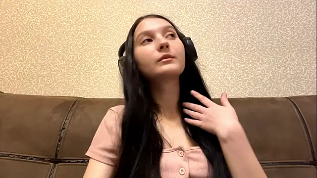 Snapshot of AurorAurora chatting on 2, 2, 2026 AurorAurora online show from 2, 2, 2026