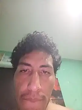 Snapshot of charlyver36 chatting on 28, 11, 2025 charlyver36 online show from 28, 11, 2025