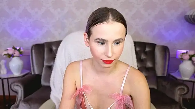 YourMoneyBossNikki online show from 12, 11, 2025