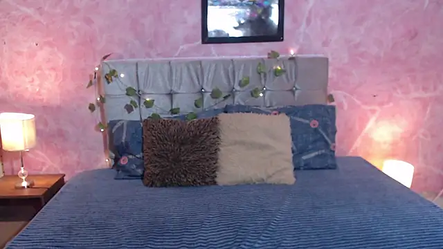 DUVAN MONTES online show from 11, 11, 2025