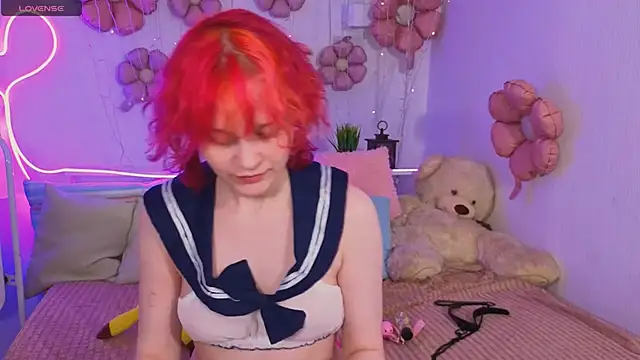 Snapshot of Awawrin chatting on 17, 4, 2026 Awawrin online show from 17, 4, 2026