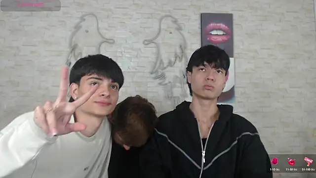 axel milo kairo and noa online show from 19, 11, 2025