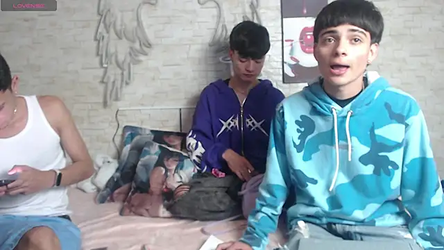 axel milo kairo and noa online show from 16, 12, 2025