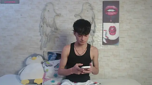 axel milo kairo and noa online show from 14, 1, 2026