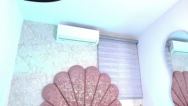 Snapshot of mia_fontana_ chatting on 21, 11, 2025 mia fontana online show from 21, 11, 2025