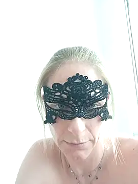 Snapshot of MelleEloa chatting on 2, 5, 2026 MelleEloa online show from 2, 5, 2026