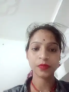 Snapshot of Mohnicute chatting on 23, 4, 2026 Mohnicute online show from 23, 4, 2026