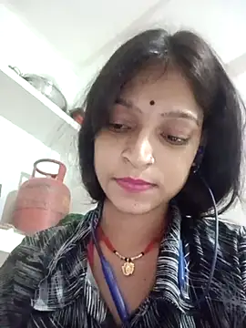 Snapshot of Mohnicute chatting on 28, 4, 2026 Mohnicute online show from 28, 4, 2026