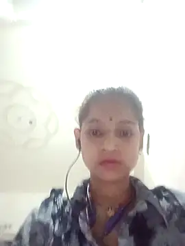 Snapshot of Mohnicute chatting on 2, 5, 2026 Mohnicute online show from 2, 5, 2026