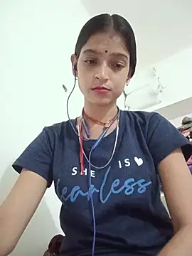 Mohnicute online show from 4, 8, 2026