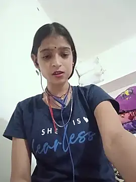 Mohnicute online show from 5, 8, 2026