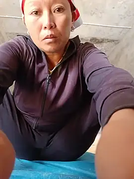 girl-hot2x online show from 20, 7, 2026