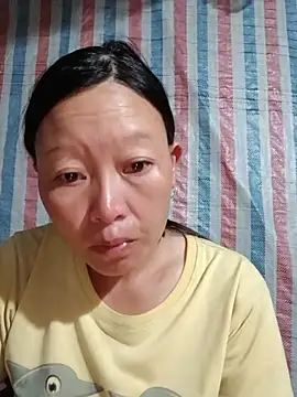 girl-hot2x online show from 28, 7, 2026