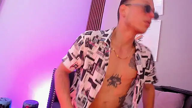 Snapshot of fuller444 chatting on 11, 11, 2025 fuller444 online show from 11, 11, 2025