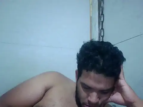 Snapshot of josecamsex27 chatting on 24, 11, 2025 josecamsex27 online show from 24, 11, 2025