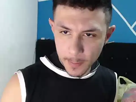 Snapshot of damiansexyboy69 chatting on 14, 11, 2025 damiansexyboy69 online show from 14, 11, 2025