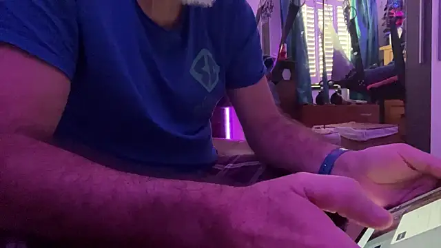 Snapshot of LeatherSdaddy chatting on 2, 4, 2026 LeatherSdaddy online show from 2, 4, 2026