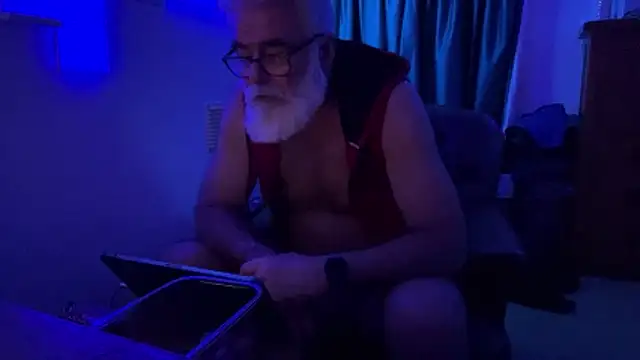 LeatherSdaddy online show from 11, 4, 2026