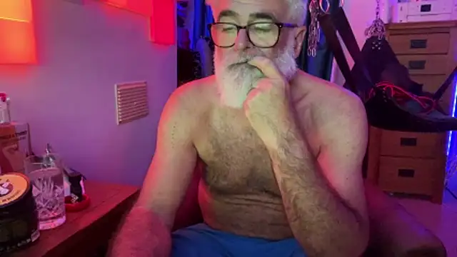 LeatherSdaddy online show from 6, 5, 2026