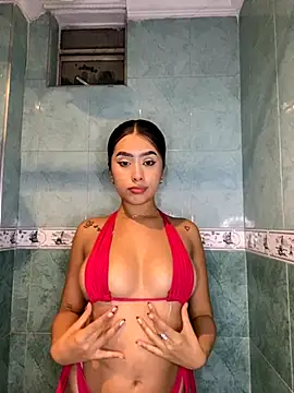 Snapshot of lauren_clauz chatting on 27, 11, 2025 lauren clauz online show from 27, 11, 2025