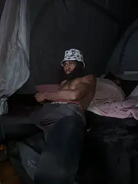 Snapshot of wearefreaks08 chatting on 27, 11, 2025 wearefreaks08 online show from 27, 11, 2025