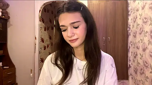 Snapshot of EunHendericks chatting on 14, 11, 2025 EunHendericks online show from 14, 11, 2025