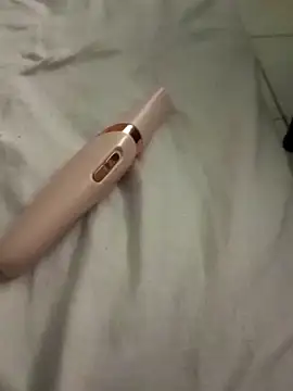 Snapshot of _-_-_-sthefany_-_-_- chatting on 11, 11, 2025 - - -sthefany - - - online show from 11, 11, 2025