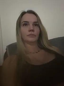 Snapshot of Cutebrowneyes_ chatting on 31, 3, 2026 Cutebrowneyes online show from 31, 3, 2026