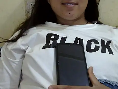 Snapshot of Anika_Singh chatting on 13, 5, 2026 Anika Singh online show from 13, 5, 2026