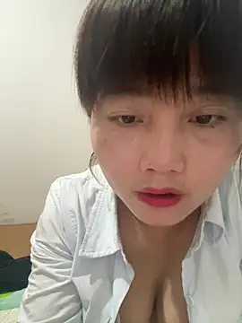 Snapshot of Nuomi6 chatting on 5, 4, 2026 Nuomi6 online show from 5, 4, 2026