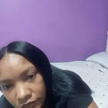 Snapshot of KikiBadgirl chatting on 4, 5, 2026 KikiBadgirl online show from 4, 5, 2026