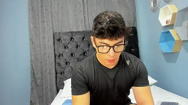 Dereck delaVega online show from 12, 11, 2025