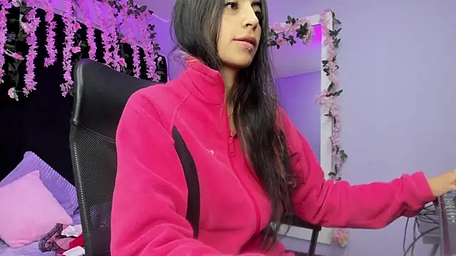 Snapshot of Noah_Jonhs chatting on 1, 12, 2025 Noah Jonhs online show from 1, 12, 2025