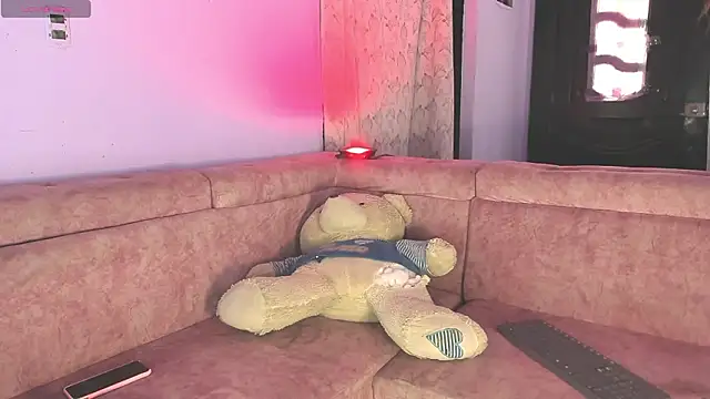 Snapshot of alahai_queen chatting on 7, 3, 2026 alahai queen online show from 7, 3, 2026