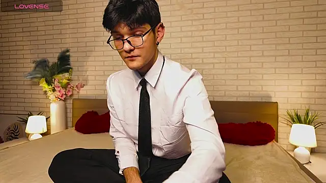 LiamRivers online show from 14, 11, 2025