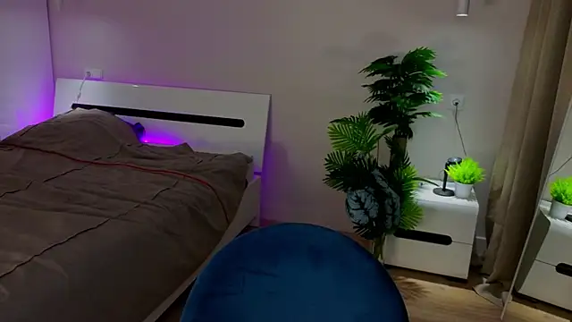 LilyPoetry  online show from 26, 11, 2025