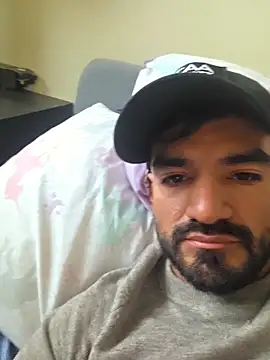 Snapshot of piggylatino chatting on 29, 3, 2026 piggylatino online show from 29, 3, 2026