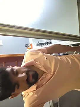 Snapshot of piggylatino chatting on 5, 4, 2026 piggylatino online show from 5, 4, 2026