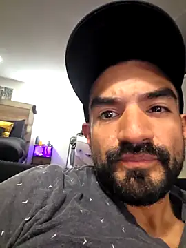 Snapshot of piggylatino chatting on 7, 4, 2026 piggylatino online show from 7, 4, 2026