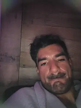 Snapshot of piggylatino chatting on 17, 4, 2026 piggylatino online show from 17, 4, 2026