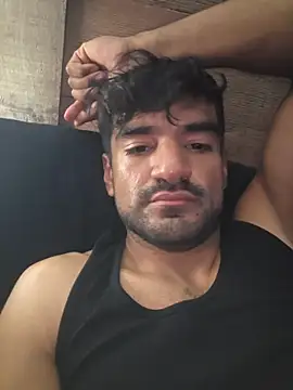 Snapshot of piggylatino chatting on 19, 4, 2026 piggylatino online show from 19, 4, 2026