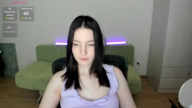 Snapshot of v_crizis324 chatting on 24, 5, 2026 v crizis324 online show from 24, 5, 2026
