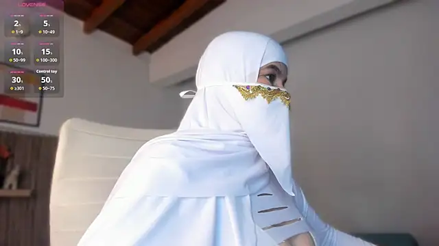 Hannaa Dolly online show from 18, 11, 2025