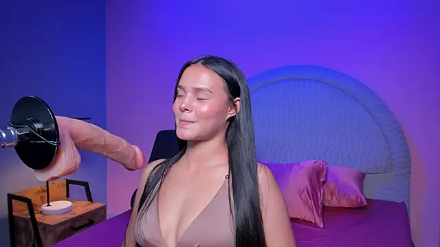 Snapshot of Sara_rhoades chatting on 13, 3, 2026 Sara rhoades online show from 13, 3, 2026