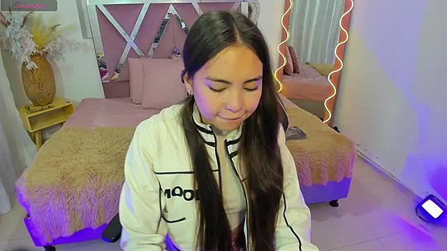 ISABELA TAY online show from 26, 11, 2025