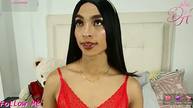 Snapshot of Daphne_Hills chatting on 30, 3, 2026 Daphne Hills online show from 30, 3, 2026