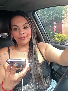 tasha velvet online show from 15, 4, 2026