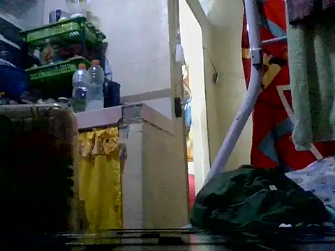 Snapshot of loriepinay46 chatting on 26, 11, 2025 loriepinay46 online show from 26, 11, 2025