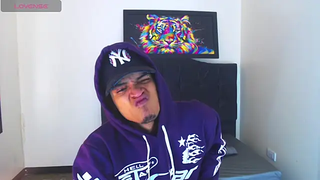 Isaacas  online show from 27, 11, 2025