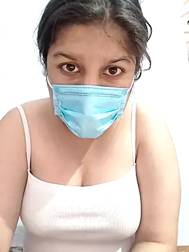 Snapshot of Cute_hotzara chatting on 8, 5, 2026 Cute hotzara online show from 8, 5, 2026